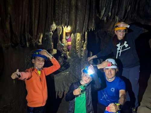 Cueva de las Güixas Cueva de las Güixas